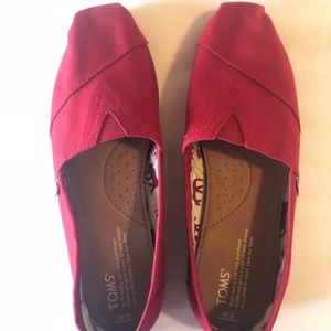 Toms red classic shoes